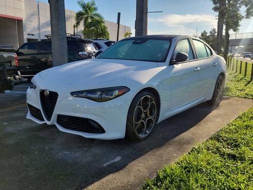 2025 Alfa Romeo Giulia 4DR RWD