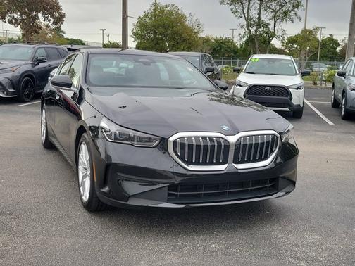 2025 BMW 530 530i xDrive