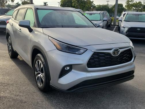 2024 Toyota Highlander XLE