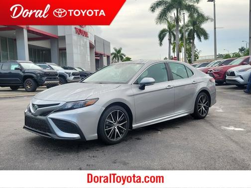 2024 Toyota Camry SE