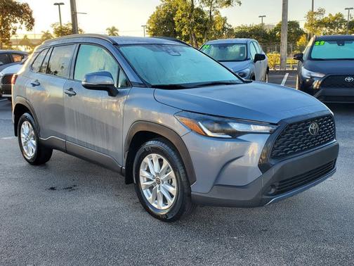 2023 Toyota Corolla Cross LE