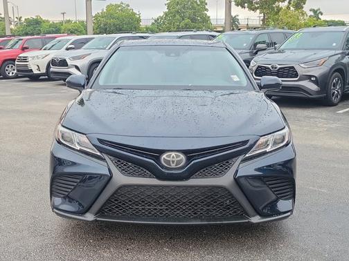2018 Toyota Camry SE