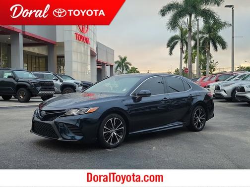 2018 Toyota Camry SE