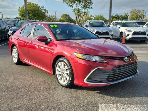 2022 Toyota Camry LE