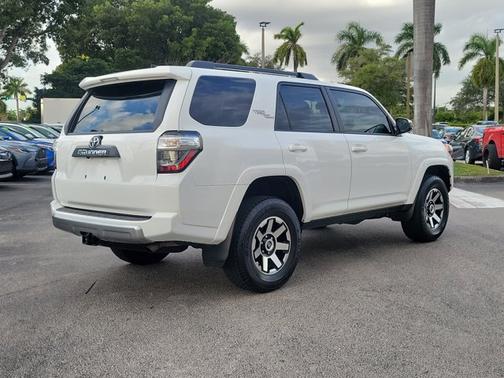 2022 Toyota 4Runner TRD Off Road