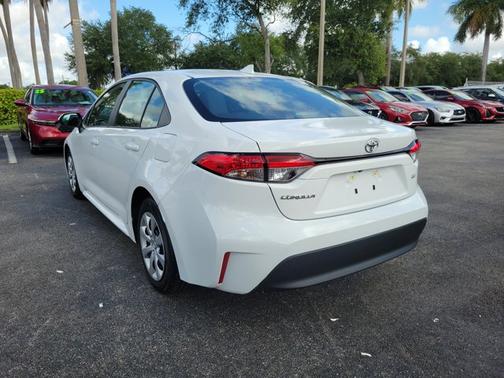 Ice 2024 Toyota Corolla LE