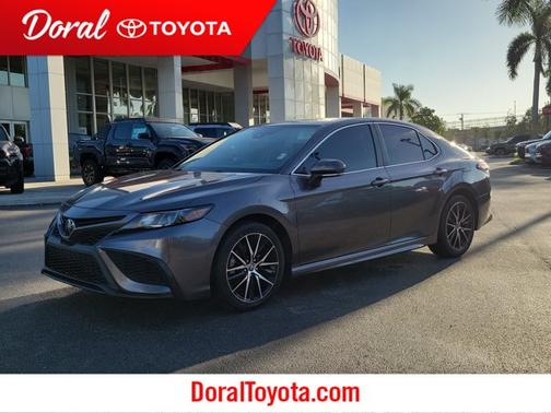 2022 Toyota Camry SE