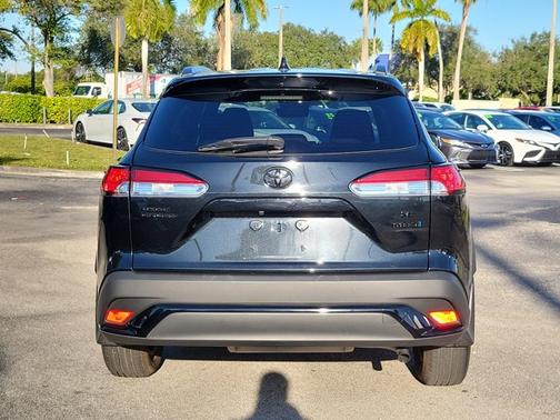 2024 Toyota Corolla Cross Hybrid SE
