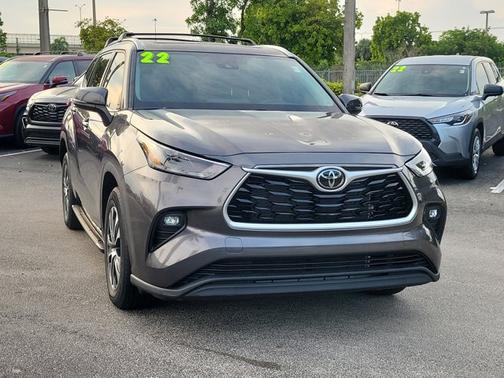 2022 Toyota Highlander XLE