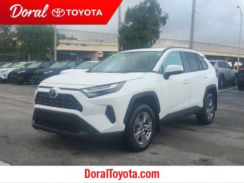 2024 Toyota RAV4 XLE