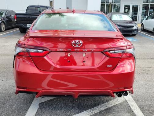 Red 2022 Toyota Camry SE