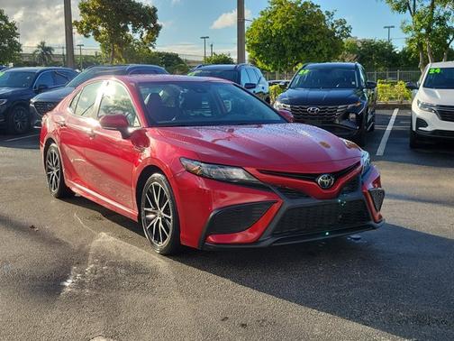 2023 Toyota Camry SE
