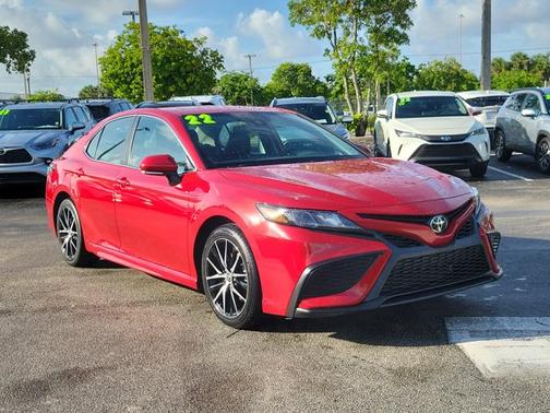 2022 Toyota Camry SE