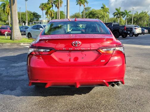 2022 Toyota Camry SE