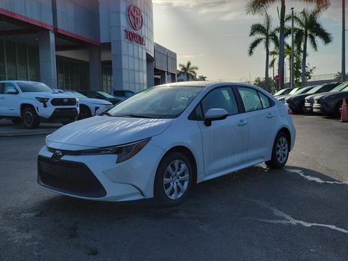 2022 Toyota Corolla LE