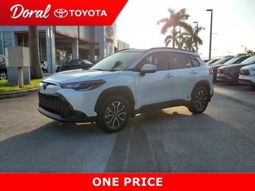 2024 Toyota Corolla Cross Hybrid SE