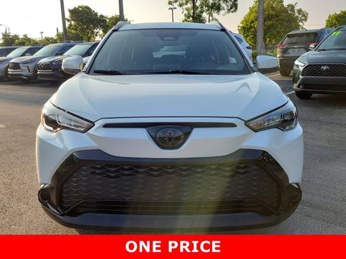 2024 Toyota Corolla Cross Hybrid SE