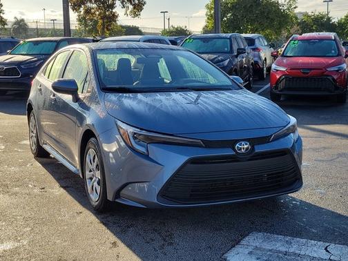 2025 Toyota Corolla Hybrid LE