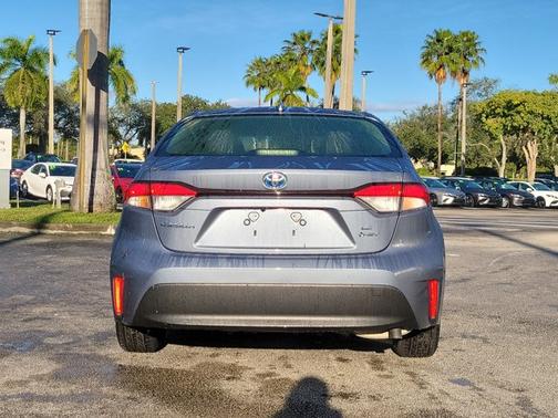 2025 Toyota Corolla Hybrid LE