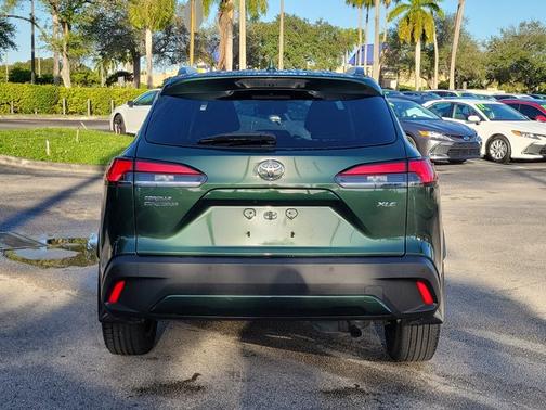 2023 Toyota Corolla Cross XLE