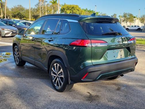 2023 Toyota Corolla Cross XLE