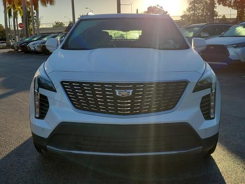 2019 Cadillac XT4 FWD Premium Luxury