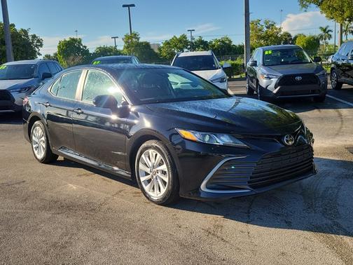 2024 Toyota Camry LE