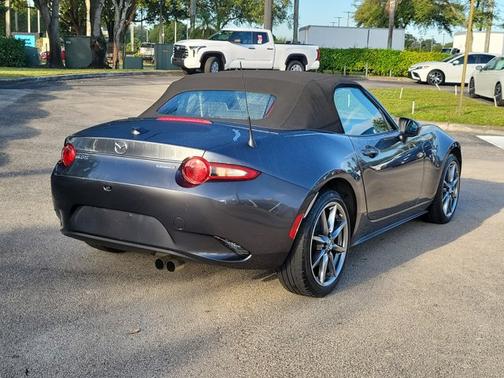 2022 Mazda MX-5 Miata Grand Touring