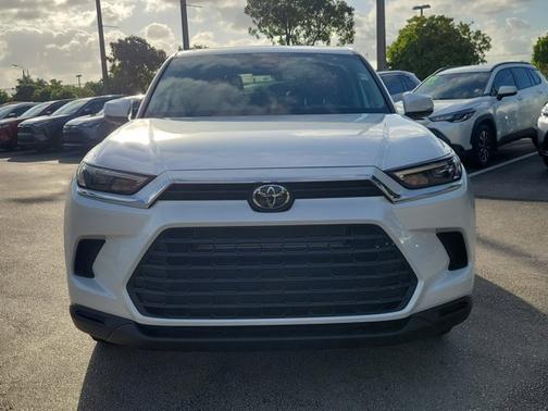 2025 Toyota Grand Highlander Hybrid LE