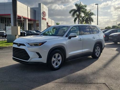 2025 Toyota Grand Highlander Hybrid LE