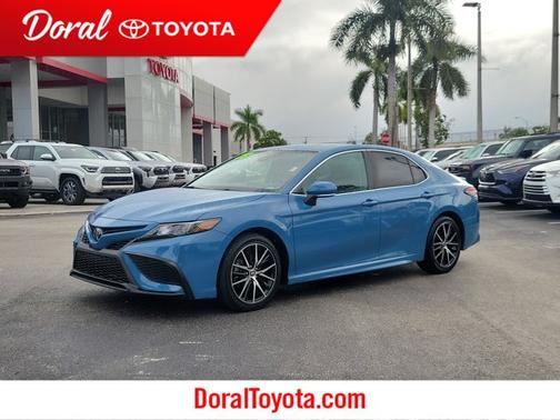 2023 Toyota Camry SE