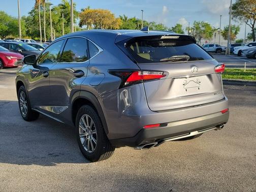 2017 Lexus NX 200t 200t
