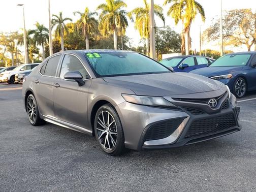 2023 Toyota Camry SE