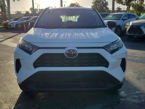 2021 Toyota RAV4 LE