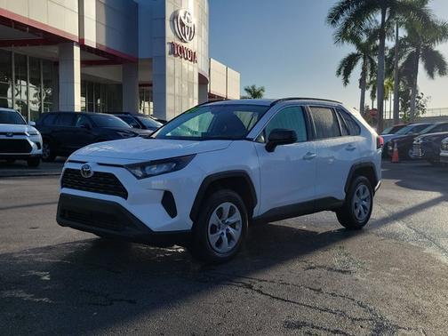 2021 Toyota RAV4 LE