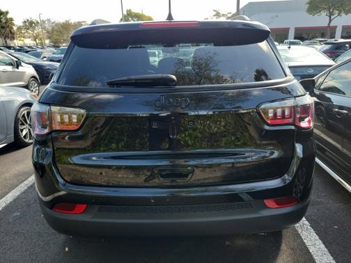 2022 Jeep Compass Altitude