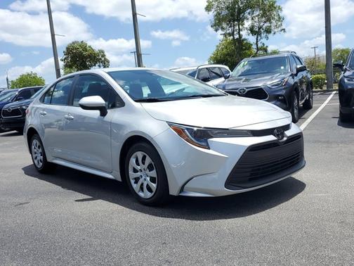 2024 Toyota Corolla LE