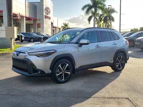 2023 Toyota Corolla Cross Hybrid XSE