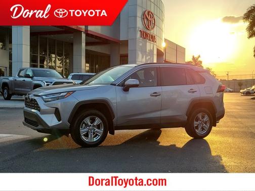 2023 Toyota RAV4 XLE