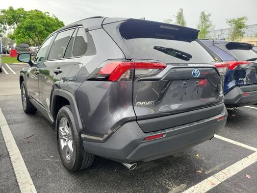 2023 Toyota RAV4 Hybrid LE
