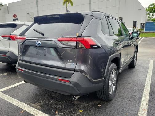 2023 Toyota RAV4 Hybrid LE