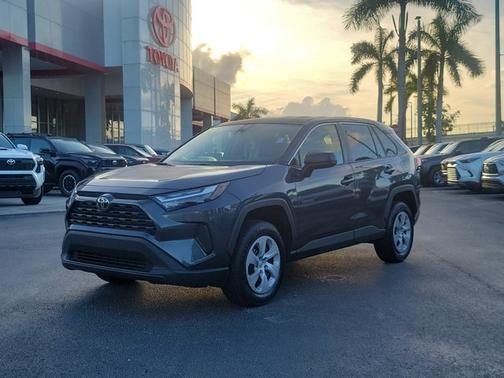 2024 Toyota RAV4 LE
