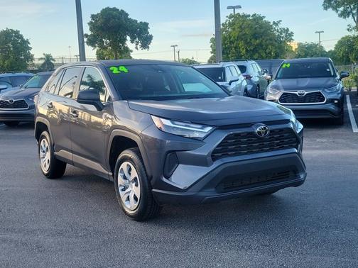 2024 Toyota RAV4 LE