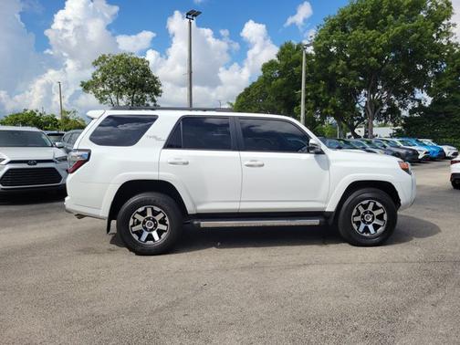 Ice 2024 Toyota 4Runner TRD Off Road