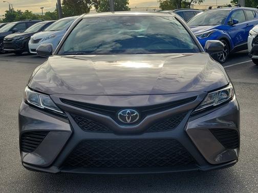 2020 Toyota Camry SE Nightshade