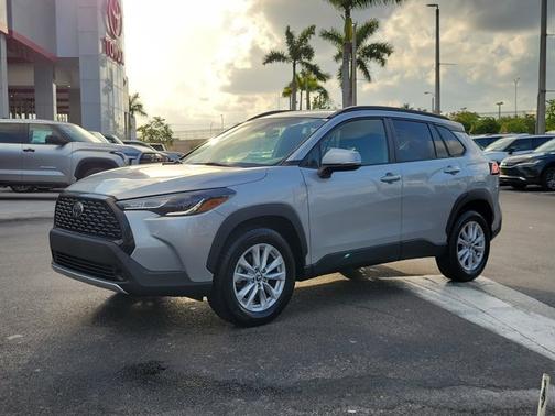 2022 Toyota Corolla Cross LE