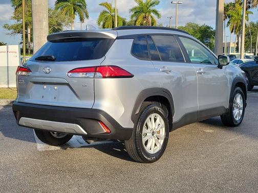 2022 Toyota Corolla Cross LE