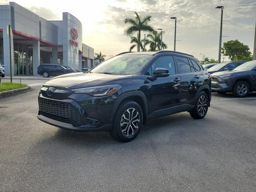 2023 Toyota Corolla Cross Hybrid XSE