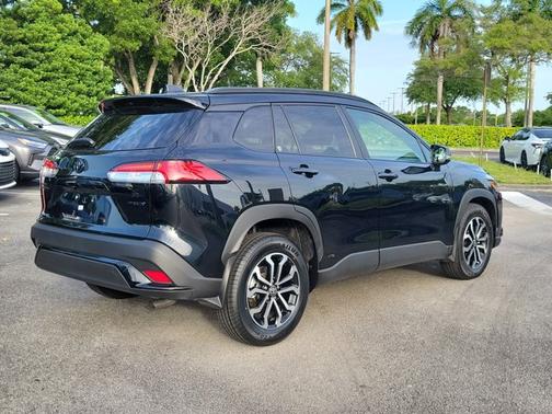 2023 Toyota Corolla Cross Hybrid XSE