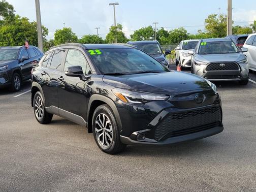 2023 Toyota Corolla Cross Hybrid XSE
